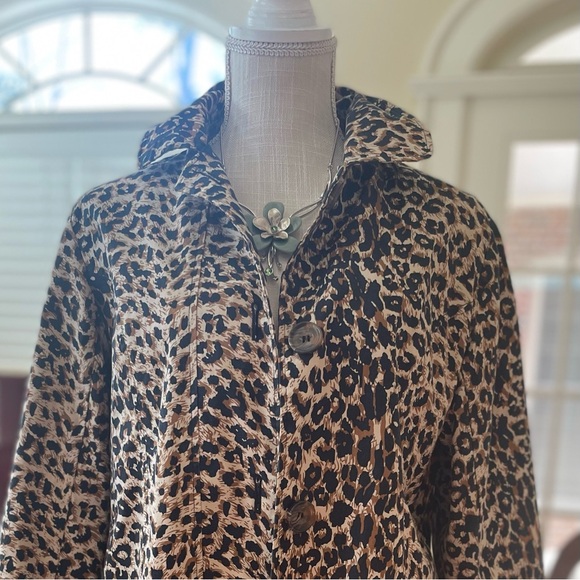 NWOT Green Sunshine Floral Necklace & Earrings. Excellent! - Picture 14 of 14